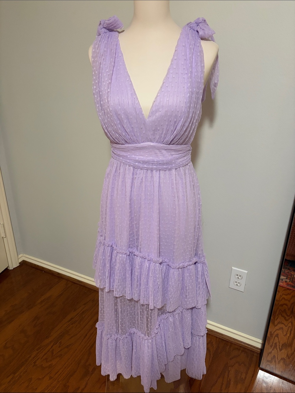 Vici Women’s Beautiful Lavender Tiered Ruffle Maxi Dress Size